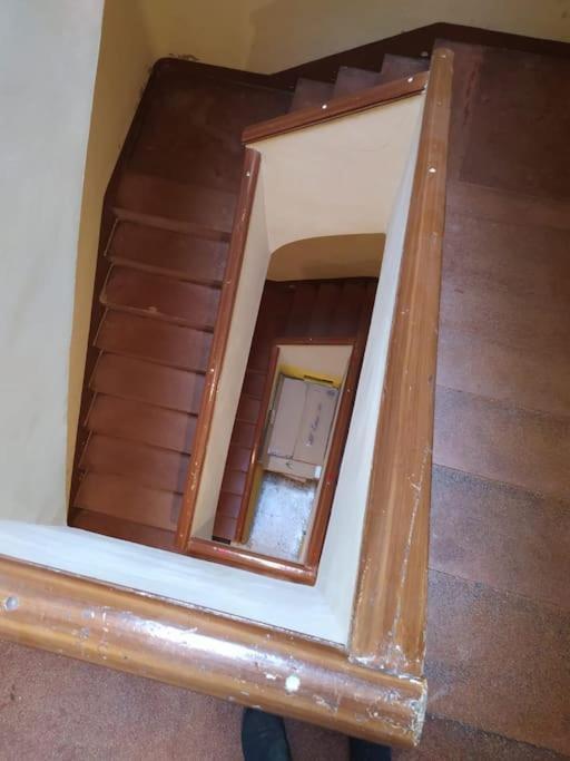 Apartamento Amplio Piso En Centro Con Balcon Cuenca  Exterior foto