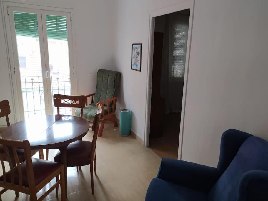 Apartamento Amplio Piso En Centro Con Balcon Cuenca  Exterior foto